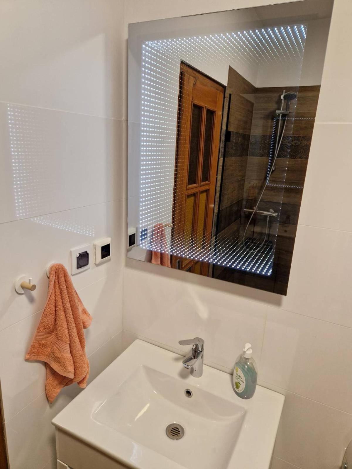 Homehostel ワルシャワ エクステリア 写真